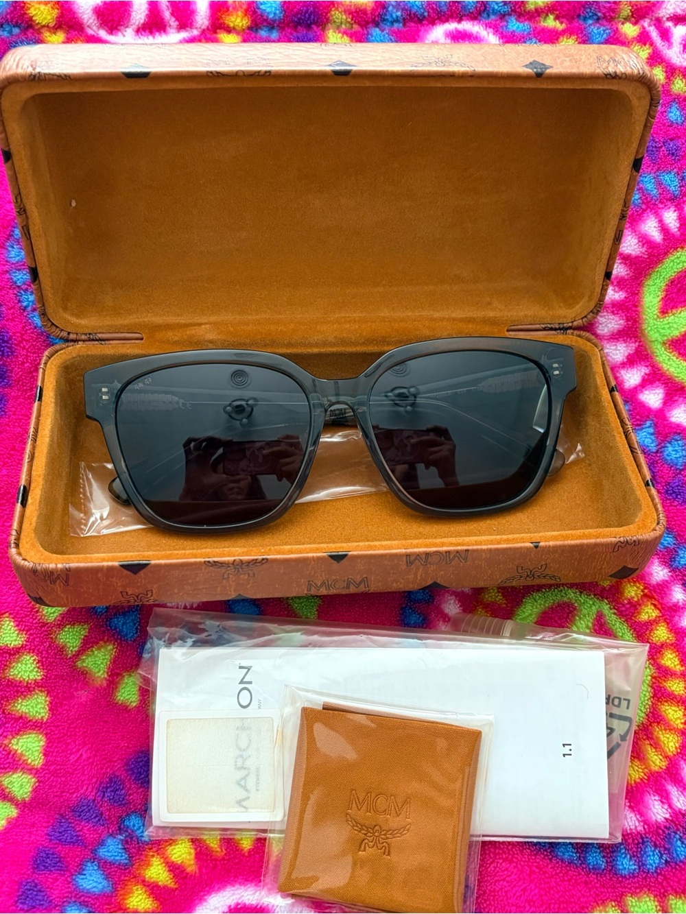 MCM woman Sunglasses with Brown Logo Case